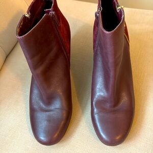 Isaac Mizrahi Bootie. Size 81/2 wide
